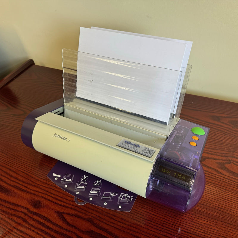 Load image into Gallery viewer, Pre-owned Fastback 9 LX Thermal-Strip Document Binder Including 100 Strips
