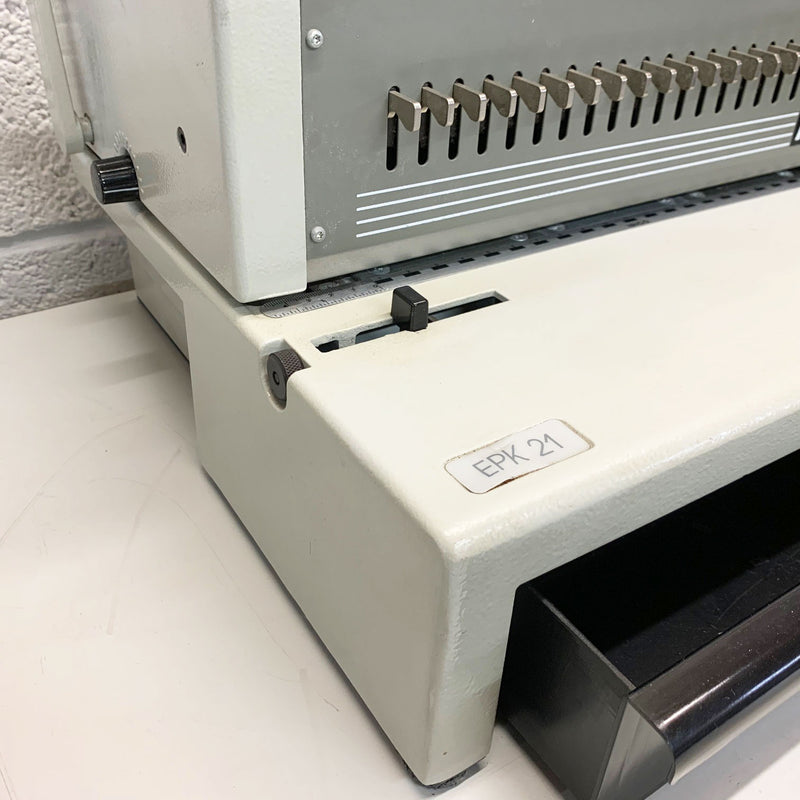 Load image into Gallery viewer, Pre-owned Ibico / GBC EPK21 H/Duty Comb Punch &amp; Binder-127369
