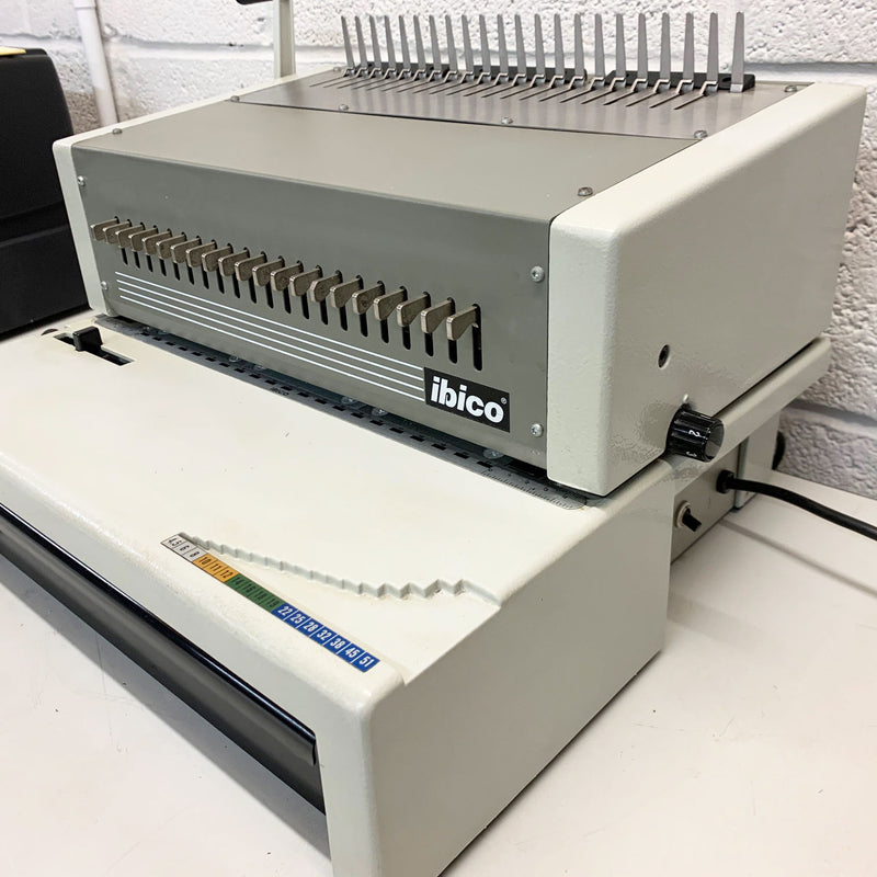 Load image into Gallery viewer, Pre-owned Ibico / GBC EPK21 H/Duty Comb Punch &amp; Binder-127369
